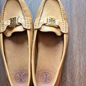 Tory Burch Brown Leather Loafers with Gold Logo